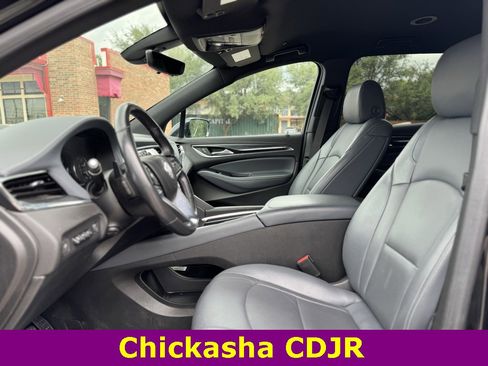 Used 2024 Buick Enclave Premium image 6