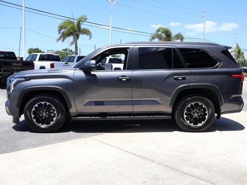 Used 2025 Toyota Sequoia SR5 w/ SR5 Premium Package AWD/4WD image 6