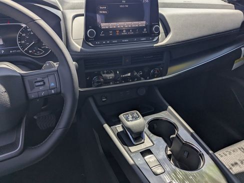 New 2026 Nissan Rogue SV FWD image 10