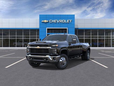 New 2026 Chevrolet Silverado 3500 LT image 9