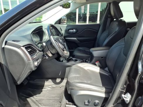 Used 2020 Jeep Cherokee Limited AWD/4WD image 16