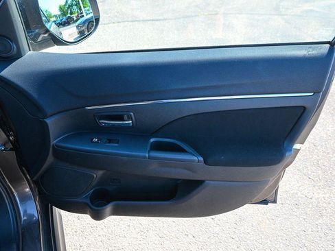 Used 2018 Mitsubishi Outlander Sport LE FWD image 25
