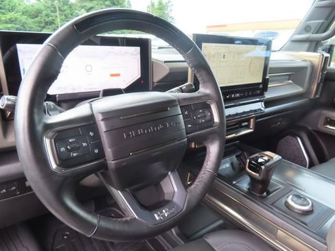 Used 2025 GMC Hummer EV 3X AWD/4WD image 16