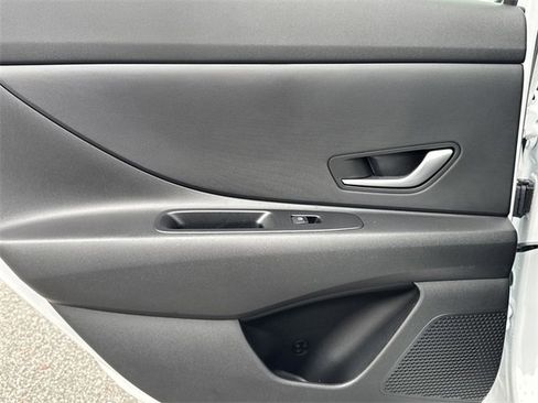 New 2026 Hyundai Elantra Blue image 21