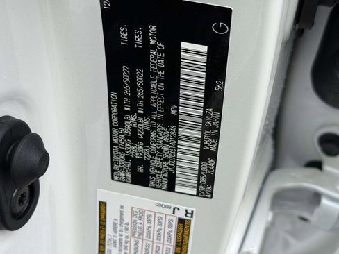 New 2026 Lexus LX 700h Luxury image 21