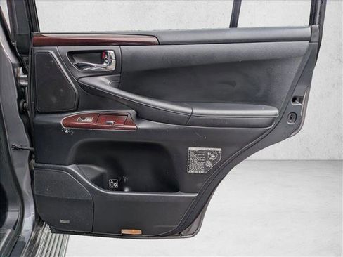 Used 2014 Lexus LX 570 4WD image 14