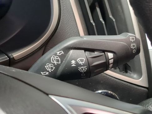 Used 2020 Ford Edge SEL image 38