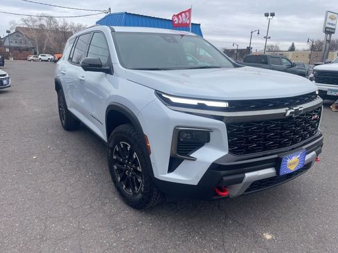 New 2026 Chevrolet Traverse Z71 w/ Enhanced Driving Package image 3