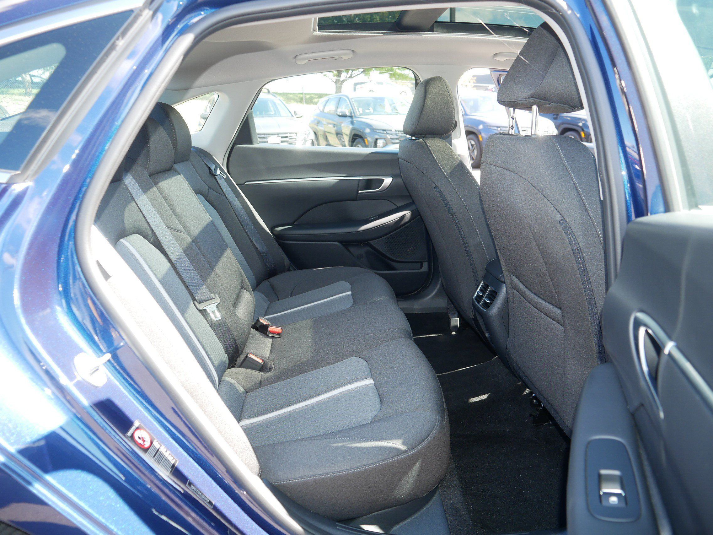 Used 2020 Hyundai Sonata SEL w/ Convenience + Sunroof Package FWD image 18