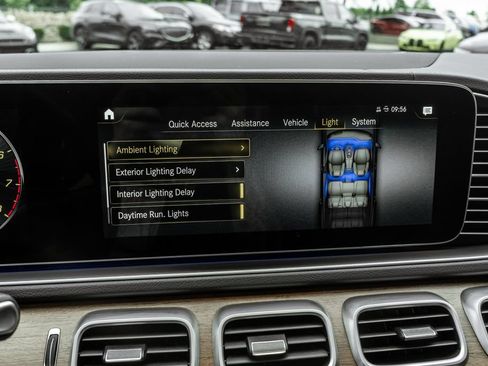 Used 2022 Mercedes-Benz GLS 450 4MATIC image 21