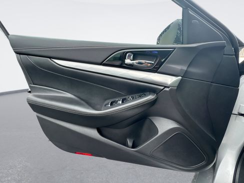 Used 2023 Nissan Maxima SV w/ Floor Mat Group FWD image 28