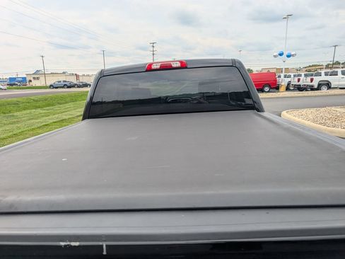 Used 2018 Chevrolet Silverado 1500 LT w/ All Star Edition AWD/4WD image 9