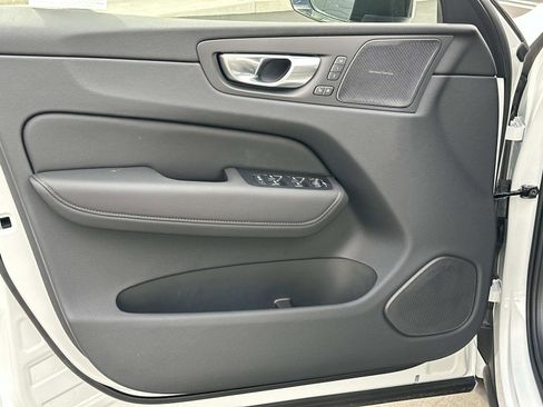 New 2026 Volvo XC60 B5 Ultra w/ Climate Package image 11