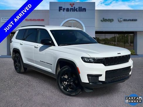 Certified 2023 Jeep Grand Cherokee L Laredo image 1