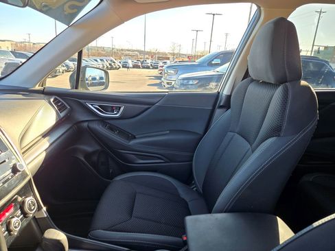 Used 2020 Subaru Forester Premium image 22