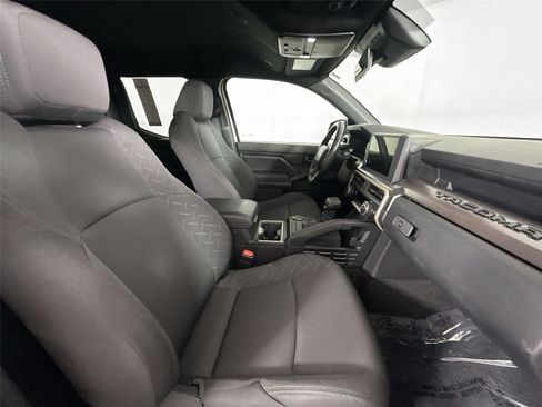 Certified 2024 Toyota Tacoma SR5 image 42