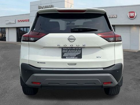 Used 2023 Nissan Rogue SV FWD image 6