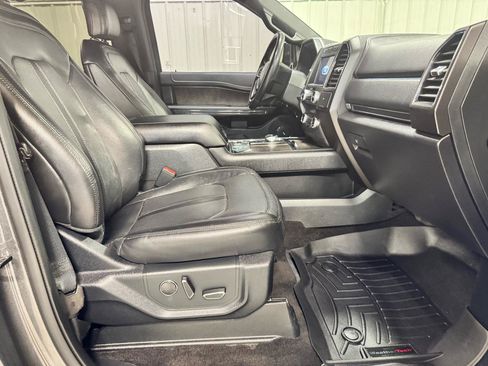 Used 2020 Ford Expedition Limited w/ Equipment Group 302A RWD image 12