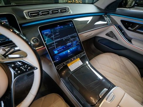 Certified 2025 Mercedes-Benz S 580 4MATIC Sedan image 19