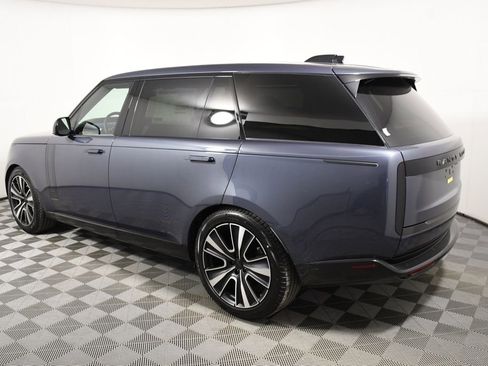 New 2026 Land Rover Range Rover Long Wheelbase SE image 3