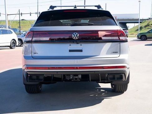 New 2026 Volkswagen Atlas Cross Sport SEL R-Line image 5