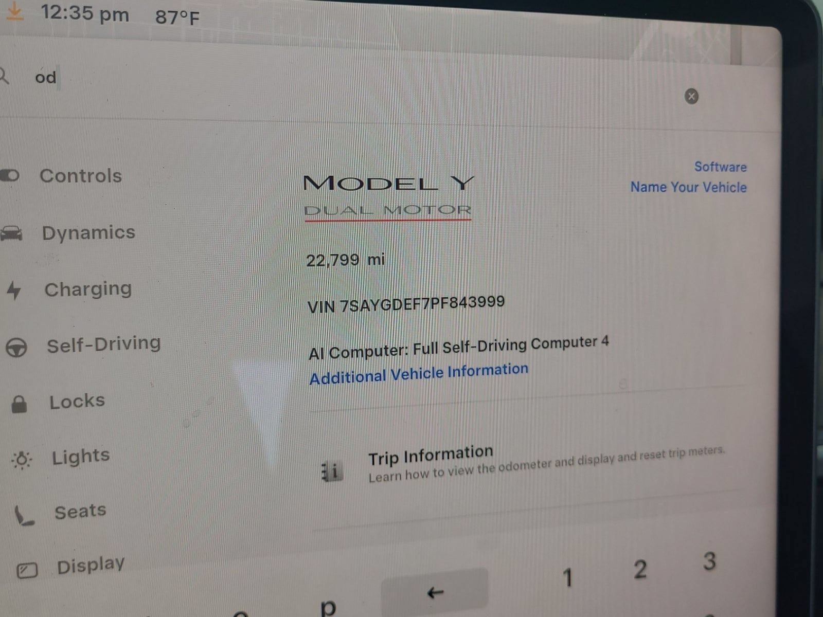 Used 2023 Tesla Model Y Performance AWD/4WD image 2