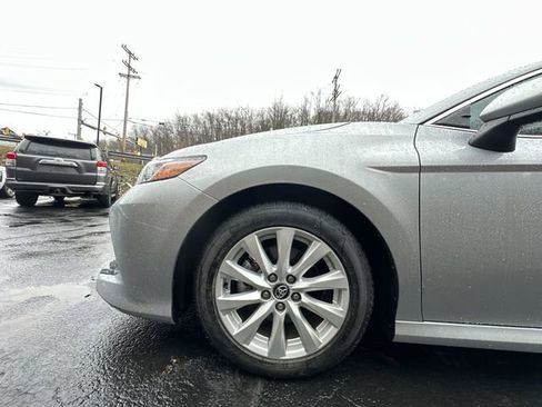 Used 2020 Toyota Camry LE image 20