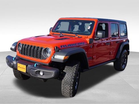 Certified 2025 Jeep Wrangler Unlimited Rubicon 4xe w/ Safety Group AWD/4WD image 11