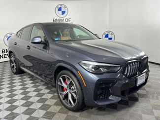 Used 2022 BMW X6 xDrive40i w/ M Sport Package video 1