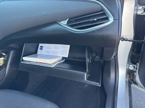 Used 2021 Chevrolet Malibu LT image 19