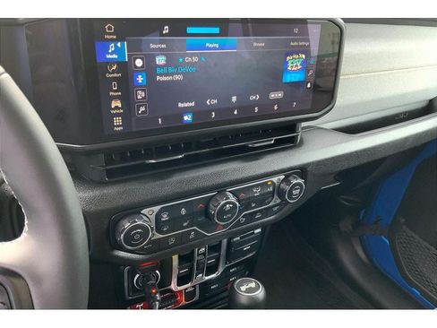 Used 2026 Jeep Wrangler Unlimited Sport AWD/4WD image 7