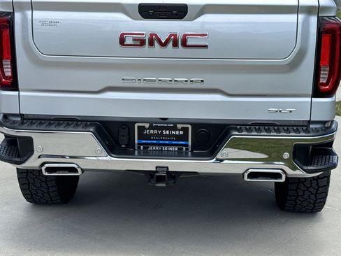 Used 2020 GMC Sierra 1500 SLT w/ Driver Alert Package I AWD/4WD image 13