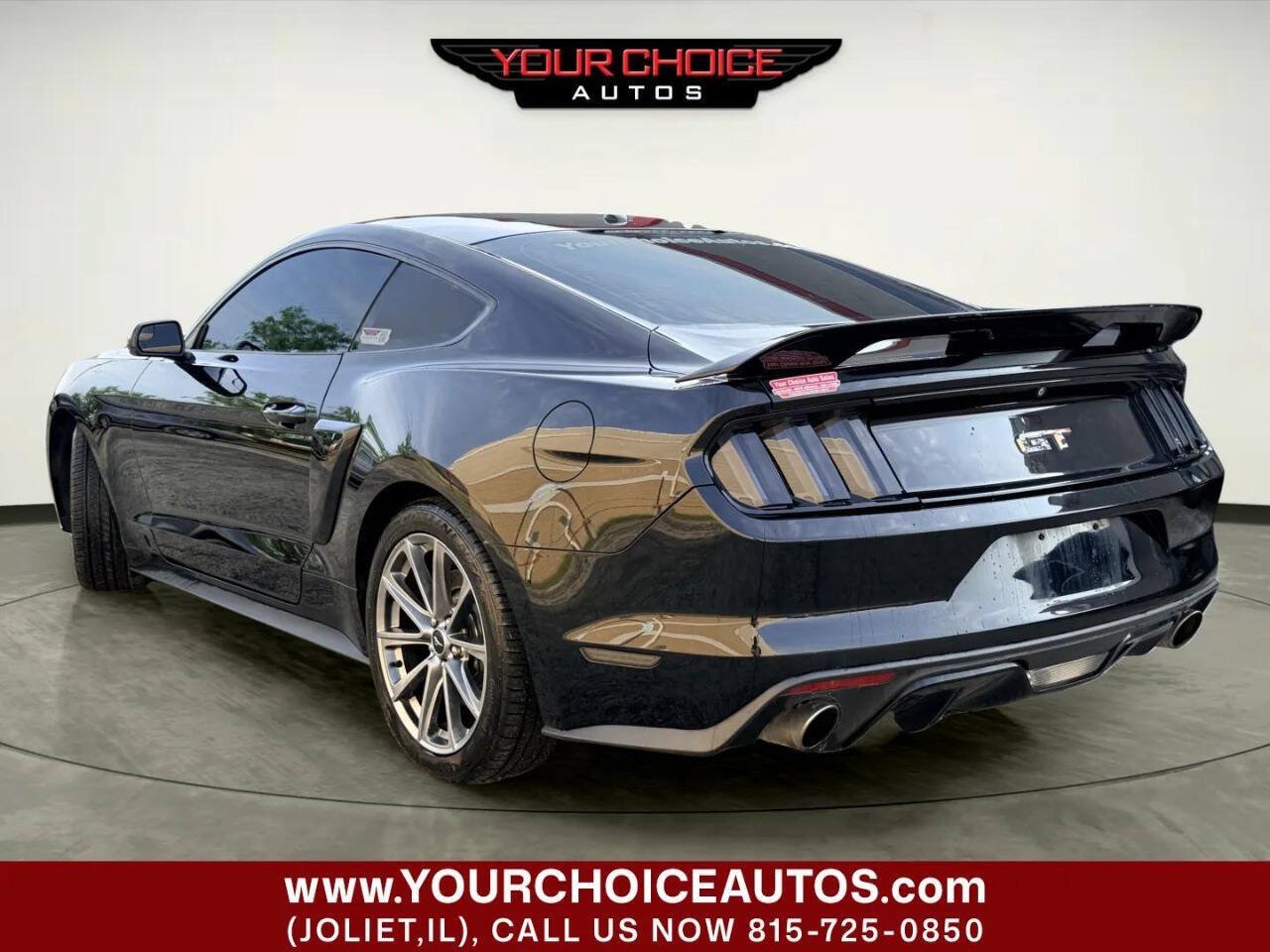 Used 2017 Ford Mustang GT Premium RWD image 3