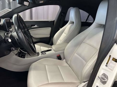 Used 2014 Mercedes-Benz CLA 250 4MATIC image 7