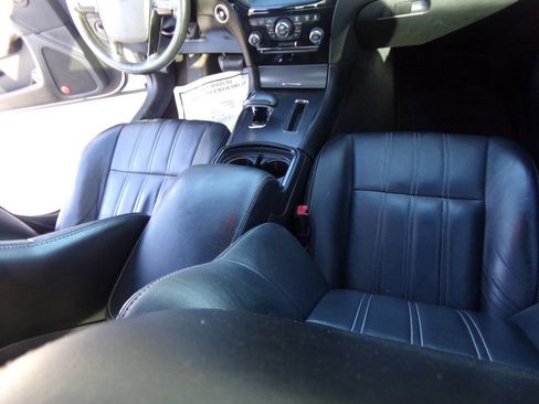 Used 2014 Chrysler 300 S image 20