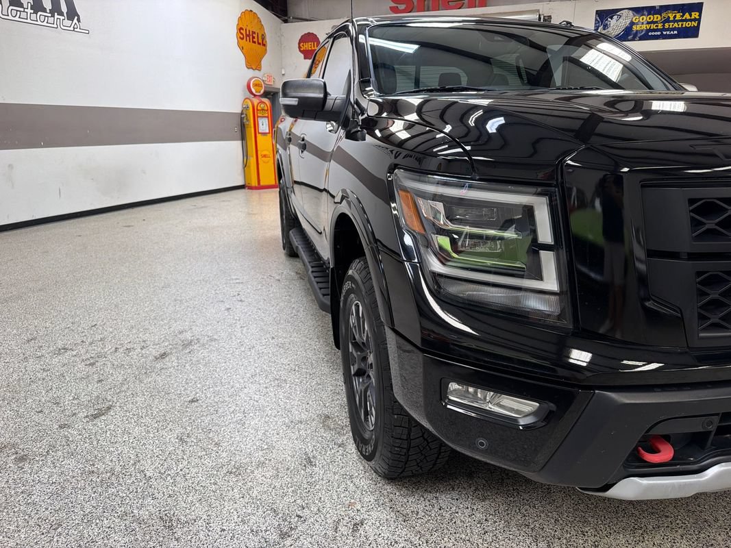 Used 2021 Nissan Titan PRO-4X w/ Pro-4x Convenience Package AWD/4WD image 14