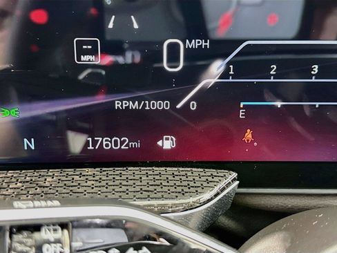 Used 2025 Cadillac Escalade V w/ LPO, ONYX Package AWD/4WD image 16