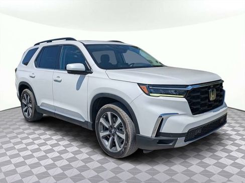 Used 2023 Honda Pilot Elite image 2