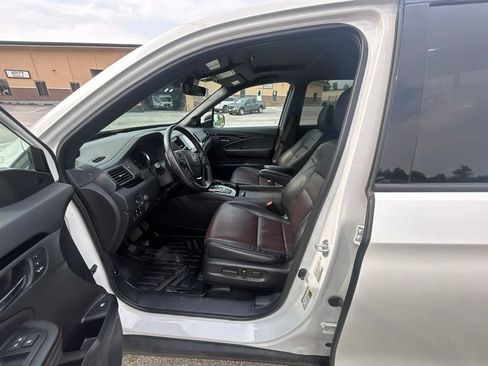 Used 2021 Honda Ridgeline Black Edition image 9