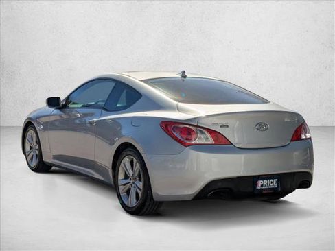Used 2012 Hyundai Genesis 2.0T image 6