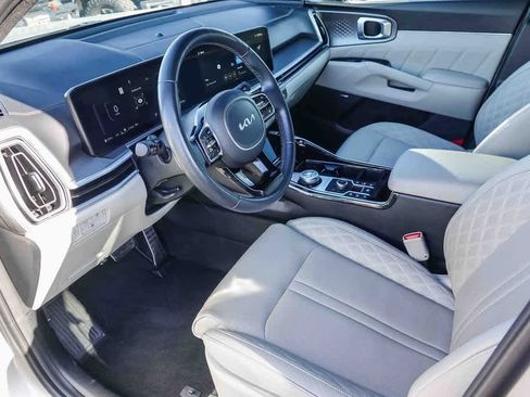 Certified 2025 Kia Sorento SX Prestige image 16