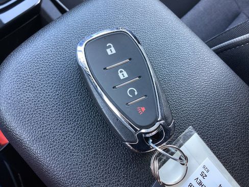 Used 2025 Chevrolet TrailBlazer LT image 31