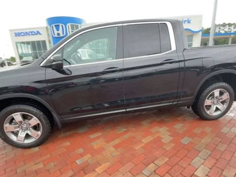 Certified 2025 Honda Ridgeline RTL image 6