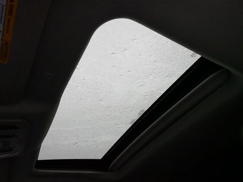 Used 2022 Toyota Highlander XLE image 32