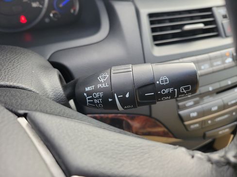 Used 2012 Honda Crosstour EX-L image 30