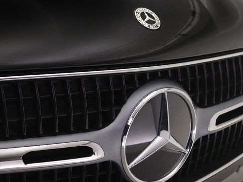 Certified 2025 Mercedes-Benz GLC 350e 4MATIC image 28