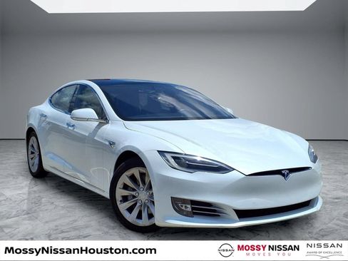 Used 2017 Tesla Model S 100D AWD/4WD image 1