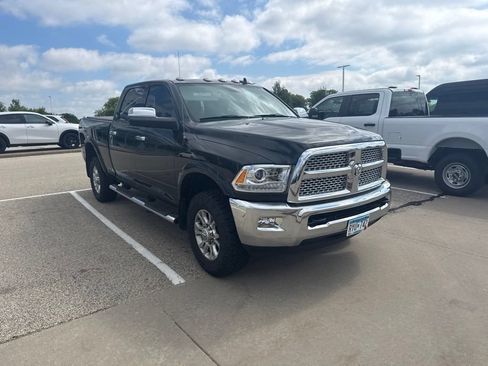 Used 2015 RAM 2500 Laramie w/ Protection Group AWD/4WD image 2