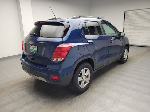 Used 2020 Chevrolet Trax LT FWD image 9