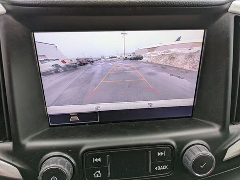 Used 2024 GMC Terrain SLT w/ Elevation Edition image 14